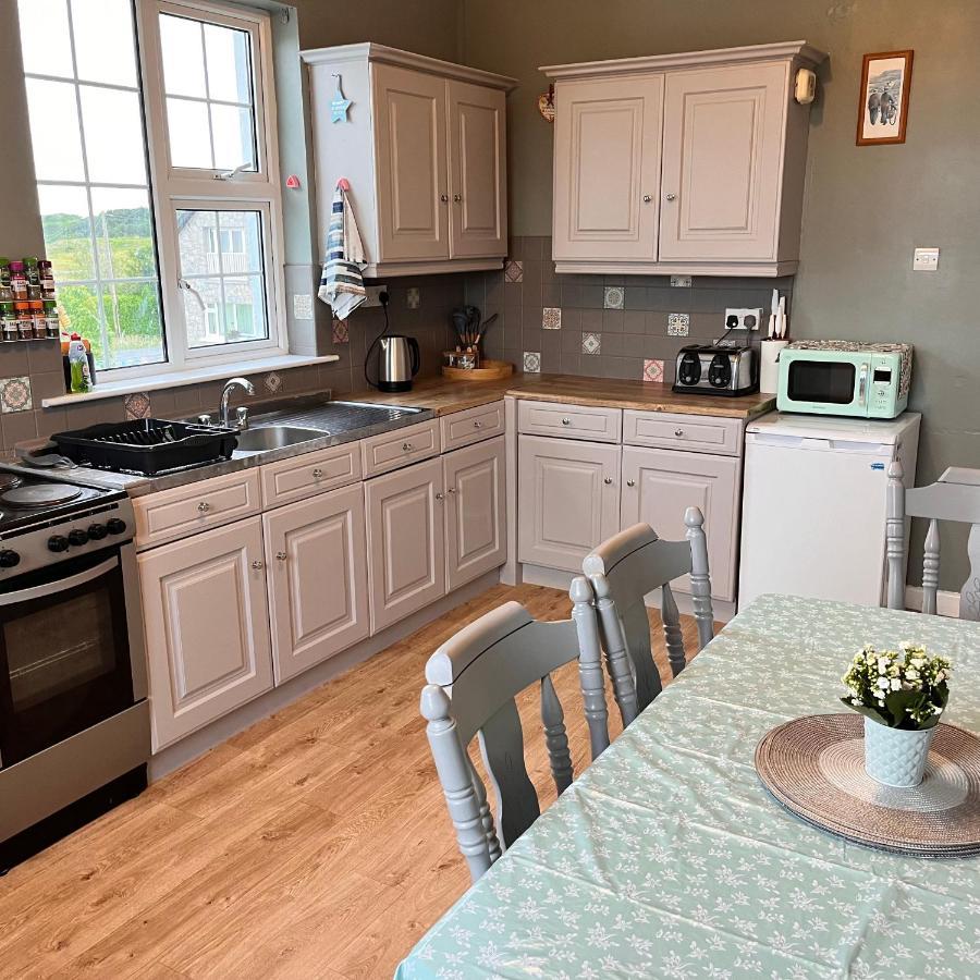 Wild Atlantic Stay Cottage Galway Exterior foto